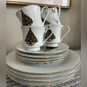 Christmas Tree China, Set of 4